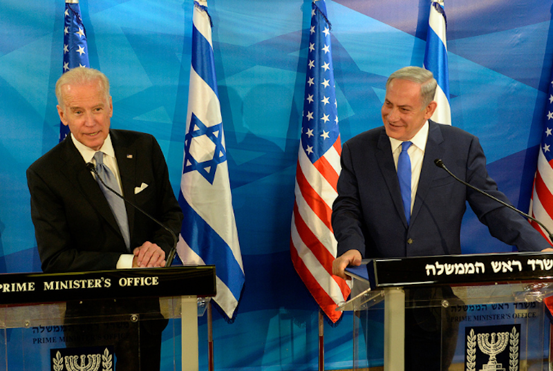 US President Joe Biden (L) with Israeli PM Benjamin Netanyahu. (Photo: US Embassy Tel Aviv, via Wikimedia Commons)